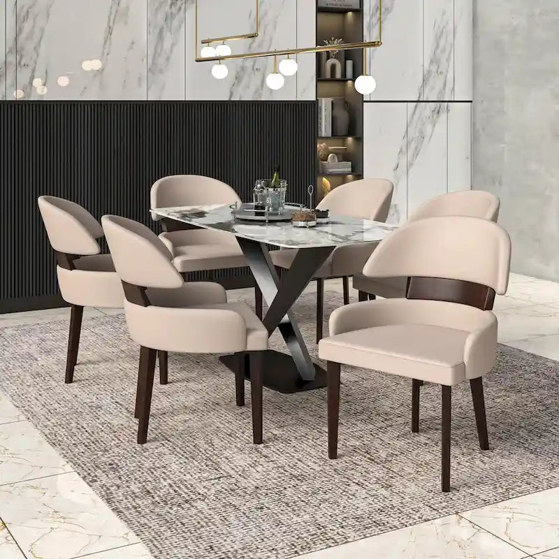 Chaise de salle à manger en cuir avec dossier incurvé en hévéa