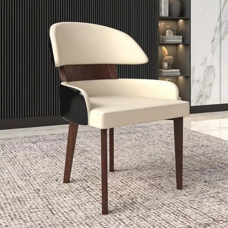 Chaise de salle à manger en cuir avec dossier incurvé en hévéa